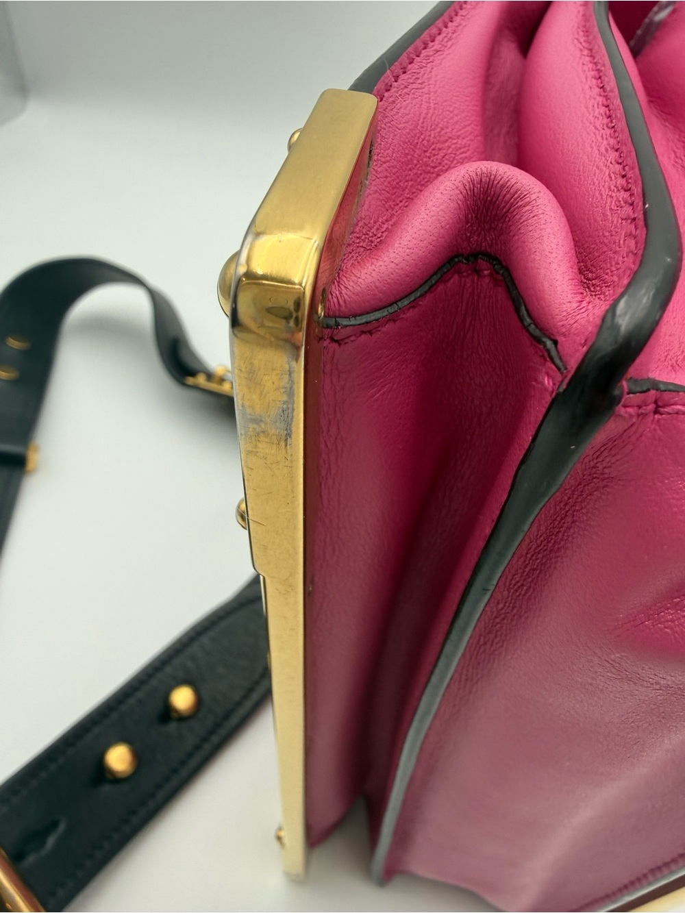 Prada Pink and Black Cahier with gold hardware - Picture 8 of 14